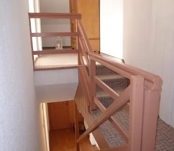 Semesterbostad Emily House *